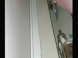 brunette shemale milf sucked off by blad dude