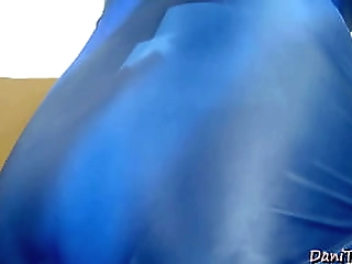 hung tranny samantha q gets herself off