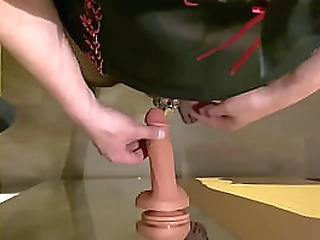 shemale luana varrella breaks the muscled guy's ass