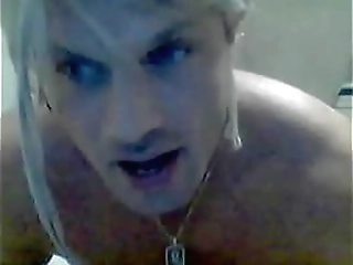 sexy ebony tranny with big dick strokes it well