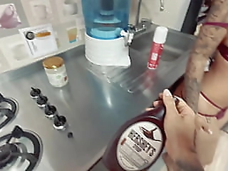 kendra romans getting full of chocolate