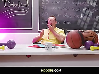 coach knows wath is the best to ts khloe kay and ts izzy wilde