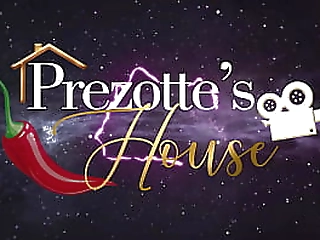 pale shemale with very hungry ass hole