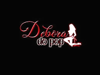 shemale doing nice erotic dance on webcam