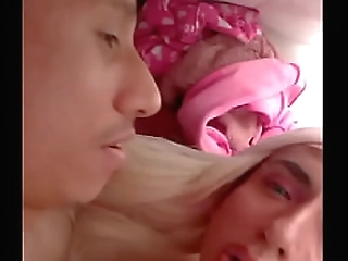 blonde tranny getting to fuck this hot mechanic