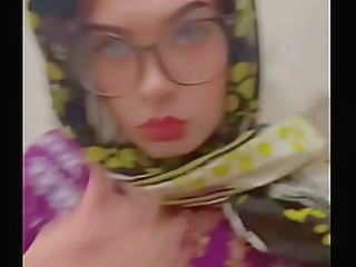 tgirl viviany aguilera gives her young stud her hard shecock