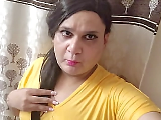 cute asian ladyboy pooh enjoys her big cock